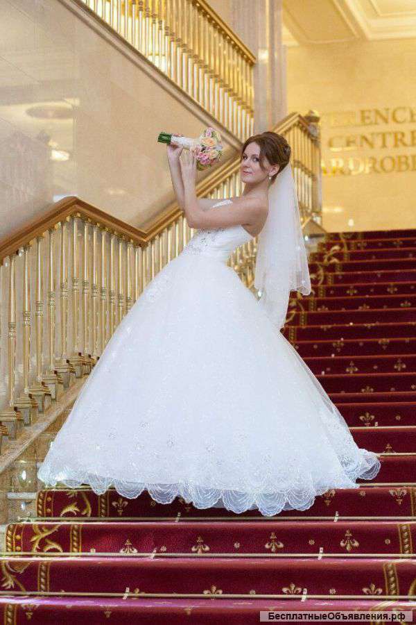 Свадебное платье расшитый корсет, возможен торг