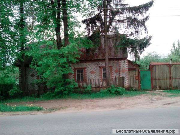 Дом на берегу озера