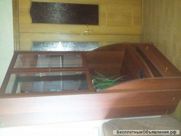 Небольшой шкаф