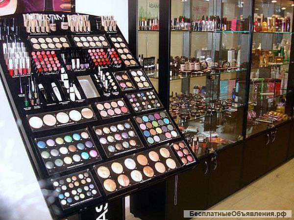 Требуется продавец-консультант