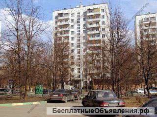 Половина пустой 1-комнатной квартиры