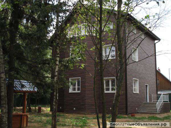 Загородный коттедж