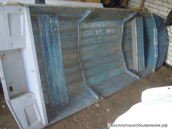 Лодку "Автобот" в хорошем состоянии