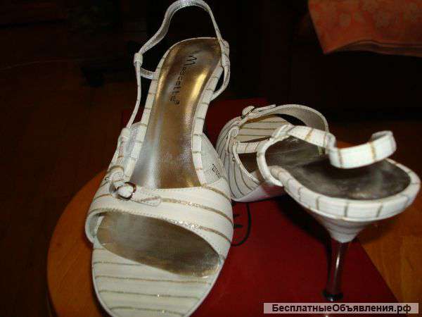 Новые босоножки