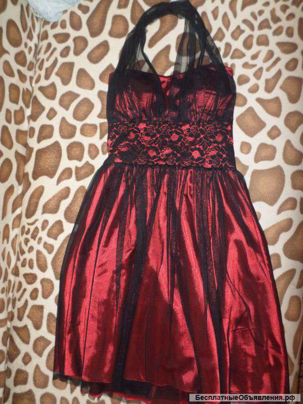 Платье вечернее