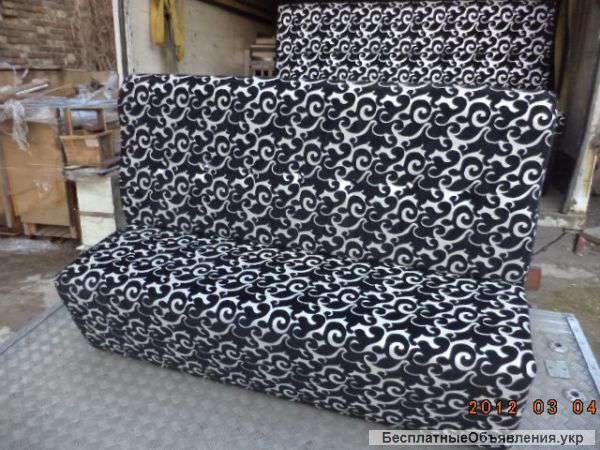 Диван тканевый б/у