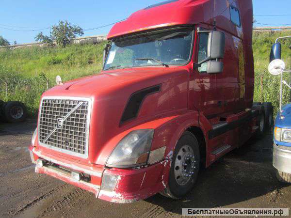 Тягач Volvo VNL 2003 г. в