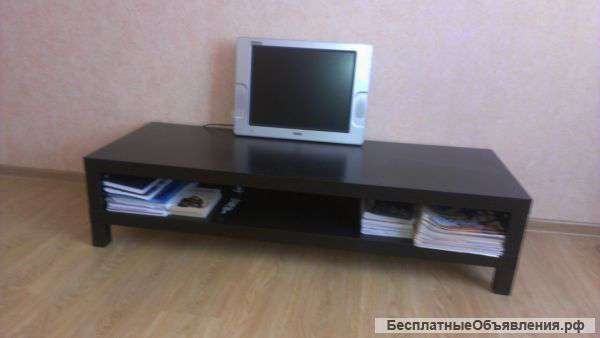 Стол для журналов и телевизора