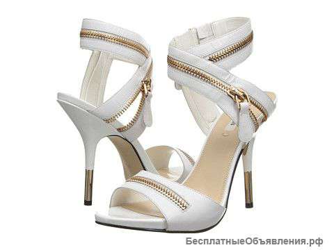 Босоножки Guess