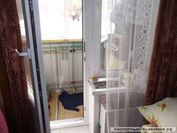 Две комнаты в трехкомнатной