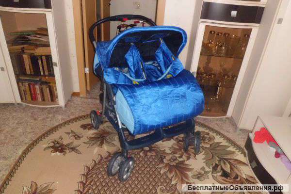 Детскую коляску для двойняшек
