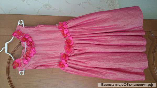 Нарядное платье для девочки