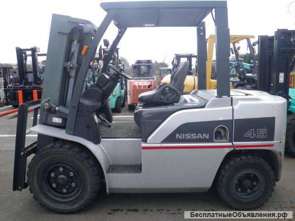 Погрузчик вилочный NISSAN W1F4A45