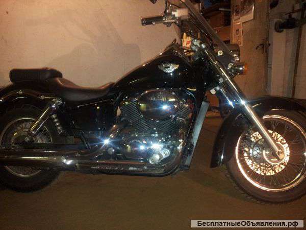 Мотоцикл honda shadow-400 C2
