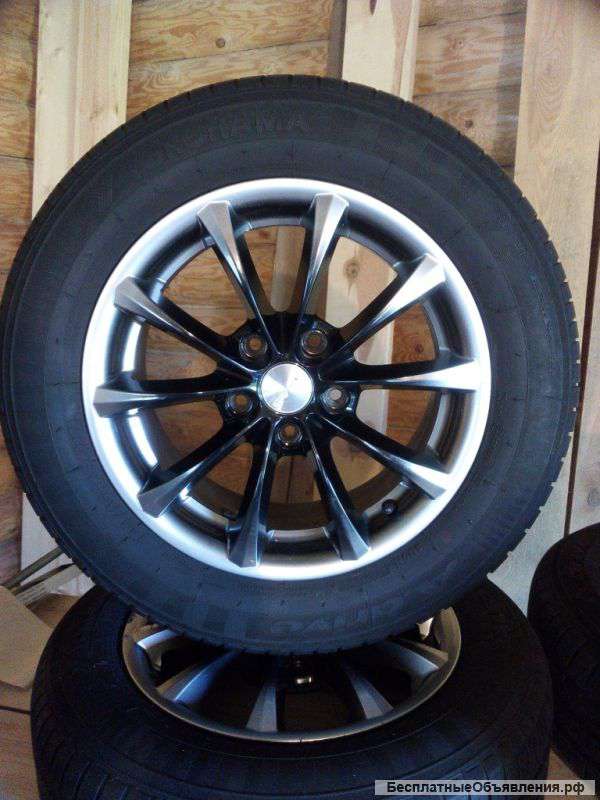 Комплект летней резины Yokohama 195/65 R15 с дисками