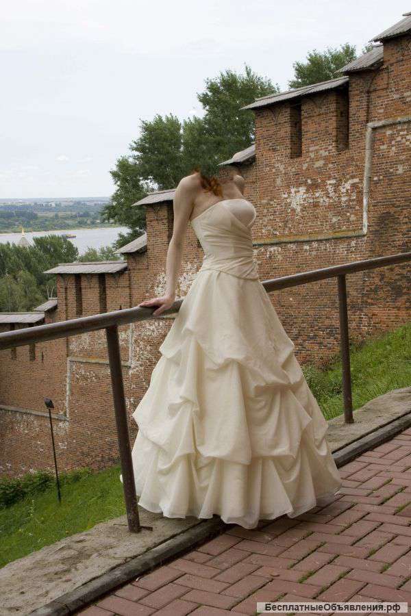Свадебное платье. Размер 40-42-44