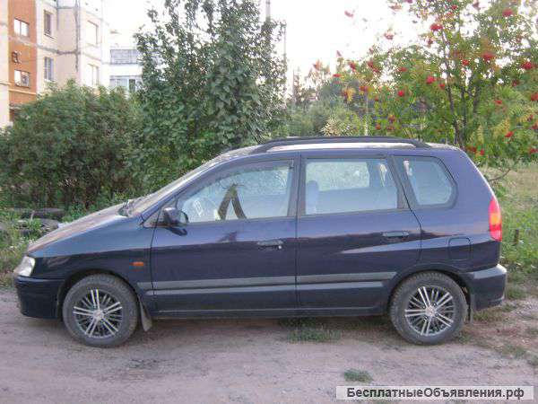 Автомобиль Mitsubishi Space Star