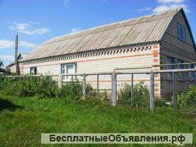 Дом с земельным участком