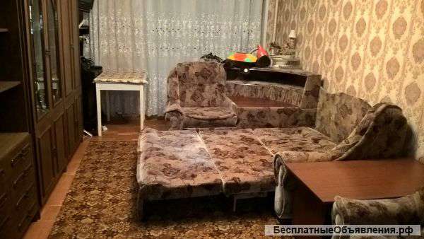 Сдется комнату в трехкомнатной квартире