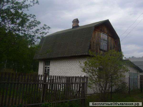 Земельный участок с домом и гаражём