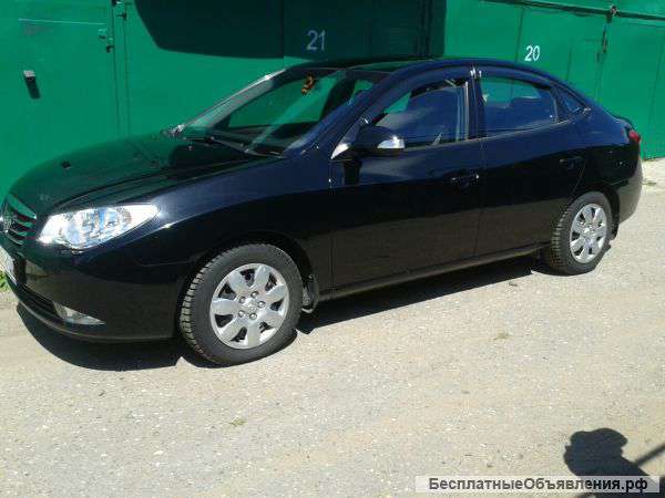 Hyundai Elantra 1.6 MT