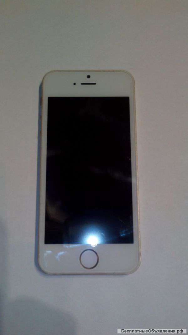 Копия Iphone 5s gold с 10 чехлами и гарантией