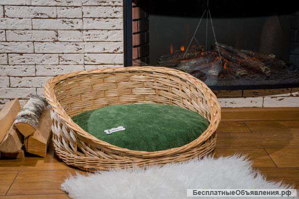 Плетеная лежанка ручной работы для домашних животных