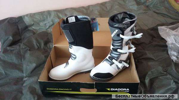 Мото боты Diadora