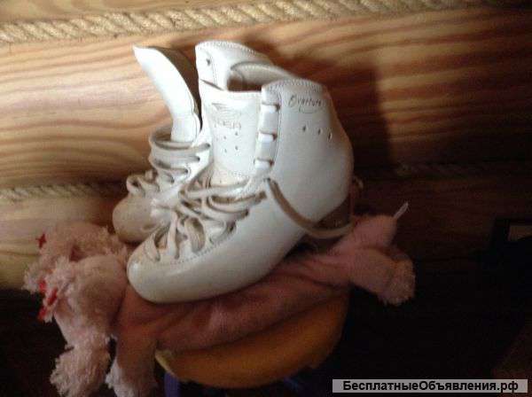 Фигурные коньки