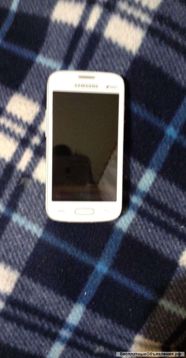 Смартфон Samsung GT-S7262 Duos