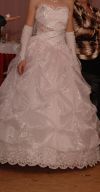Свадебное платье с нежно-розовым переливом,вышивка