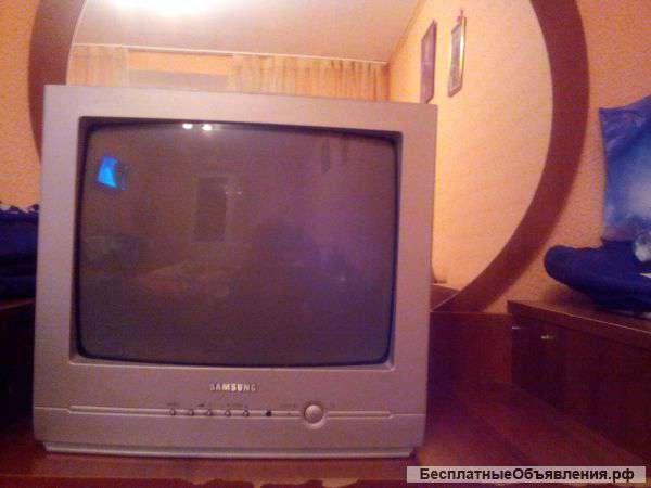 Телевизор samsung