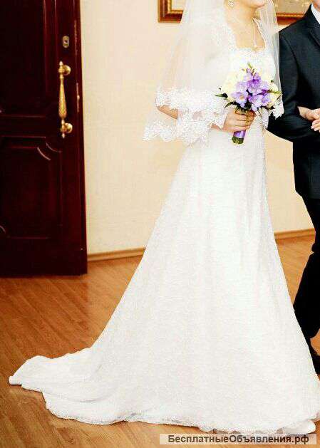 Красивое и счастливое свадебное платье