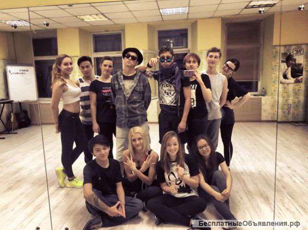 Занятия по Курсу Мюзикл в школе вокала и танцев