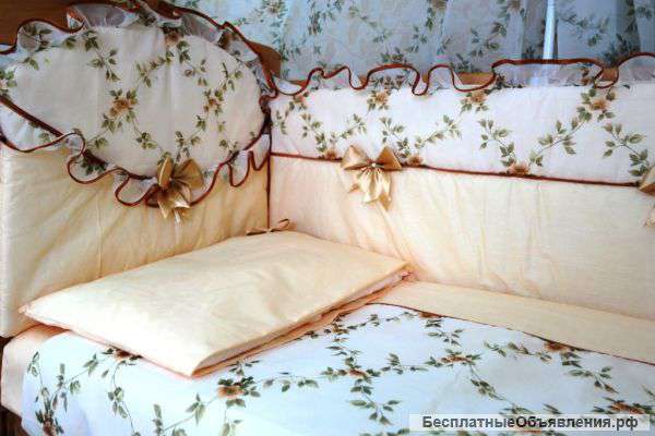 Комплекты в кроватку,комплекты на выписку