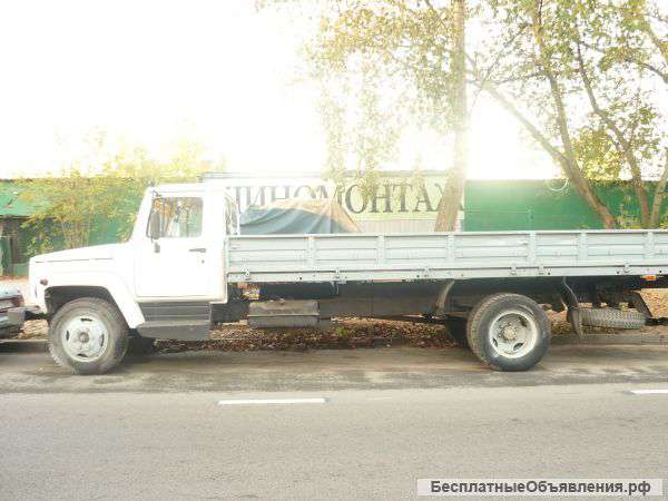 Два грузовика