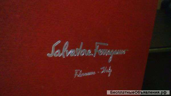 Подлинный платок Salvatore Ferragamo
