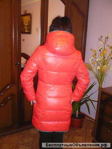 Женскую утепленную куртку