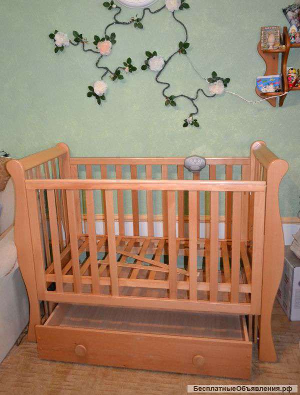 Детскую кроватку