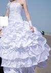 Весільню сукню 40-42 розміру