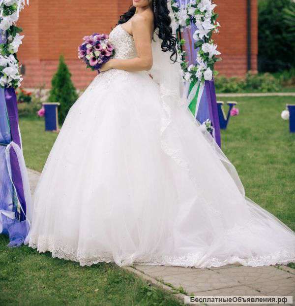 Шикарное свадебное платье