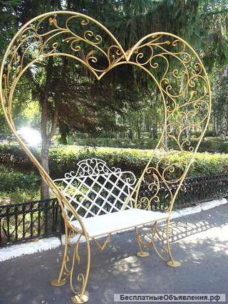 Скамья скульптурная "Молодоженов"