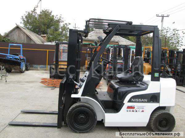 Японский вилочный погрузчик NISSAN P1F2A20D
