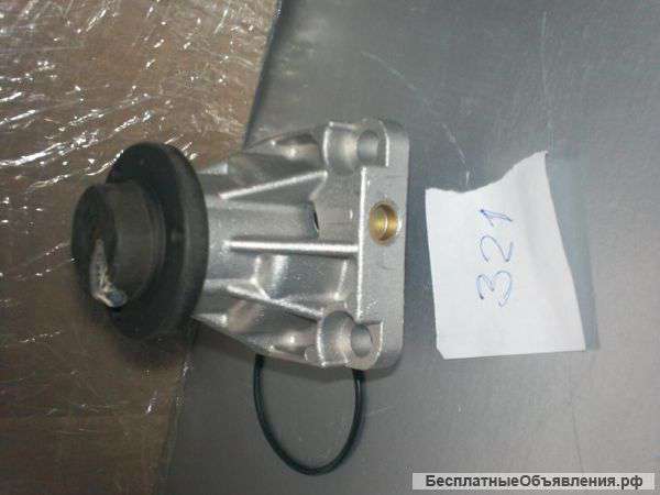 Насос водяной / помпа Opel Omega / Vectra, Saab