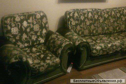 Диван и кресло