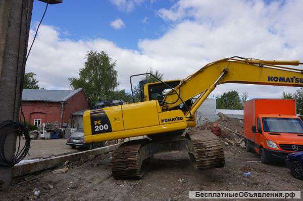 Гусеничный экскаватор Komatsu PC 200