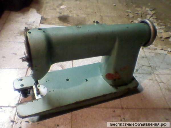 Машины швейные промышленные 862, 1022 и 697