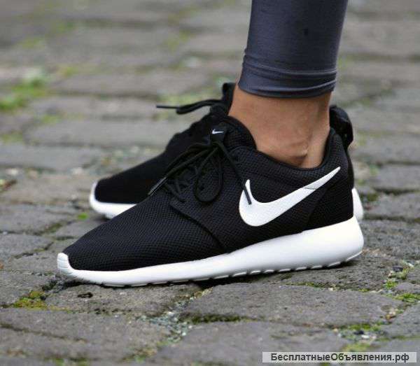 Кроссовки Nike Roshe Run(новые)
