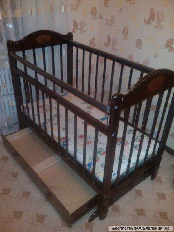 Детская кроватка «наша мама »