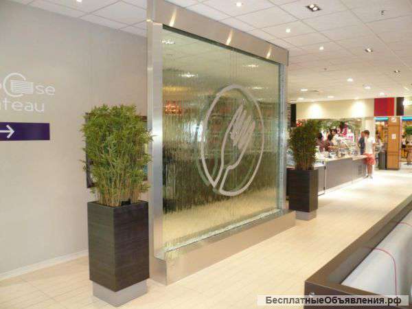 Водопад с логотипом